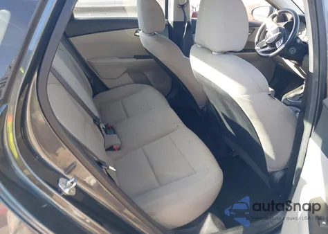 2020 Kia Forte Lxs z USA, uszkodzony, nr VIN 3KPF24AD2LE165587